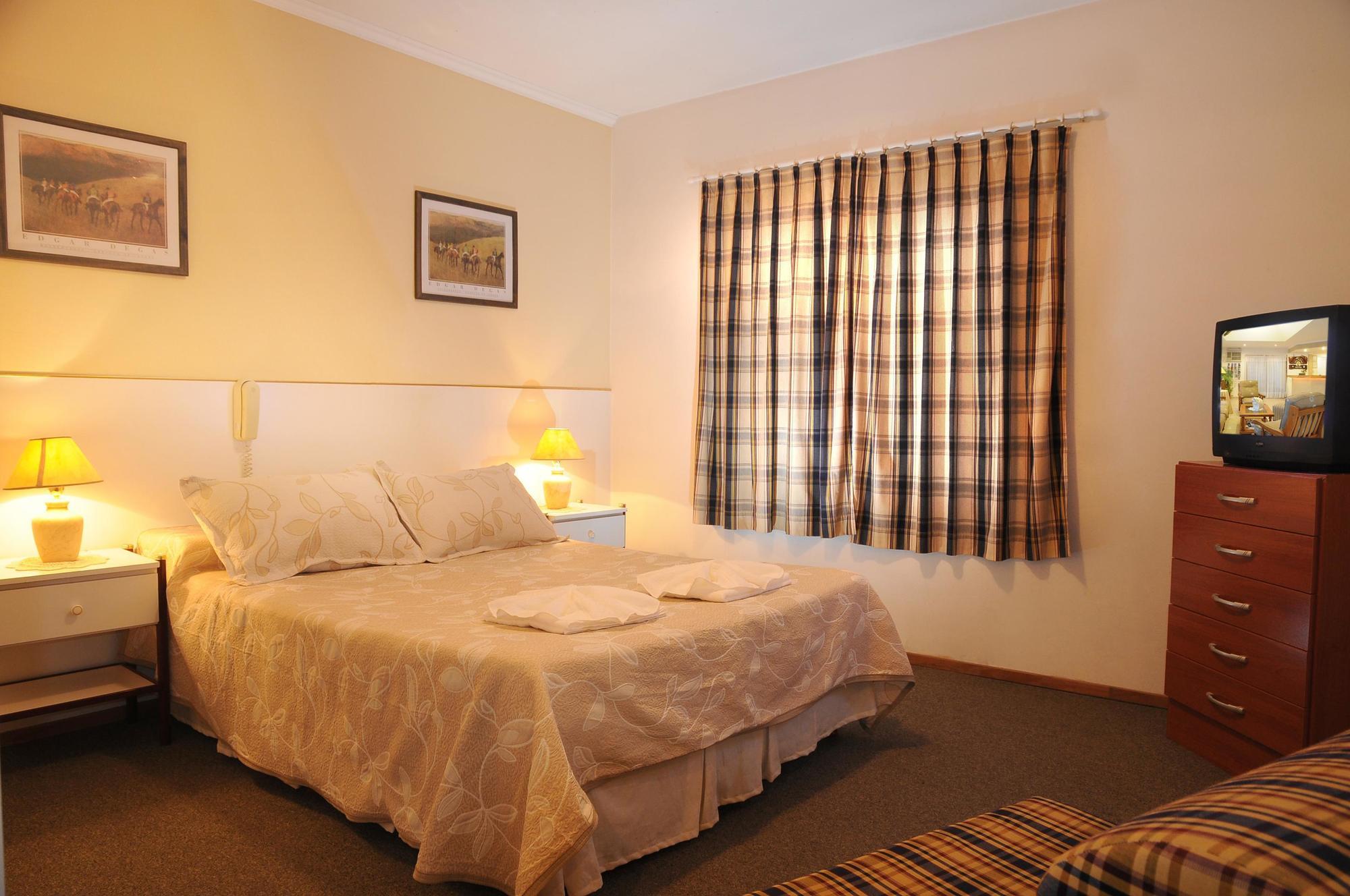 Hotel Salerno วิญาการ์ลอสปาซ ภายนอก รูปภาพ