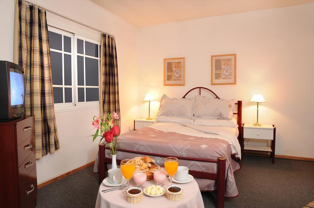 Hotel Salerno วิญาการ์ลอสปาซ ภายนอก รูปภาพ